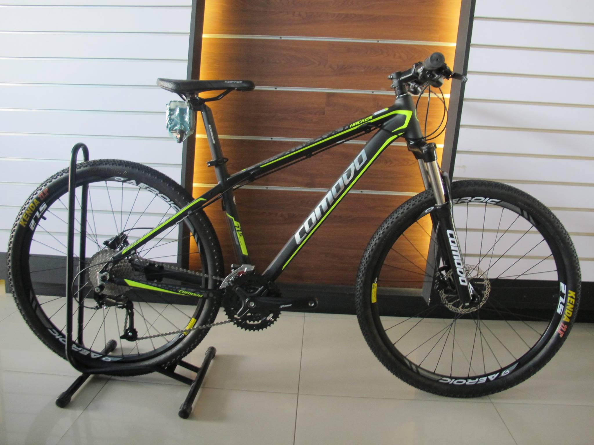 comodo mountain bike price